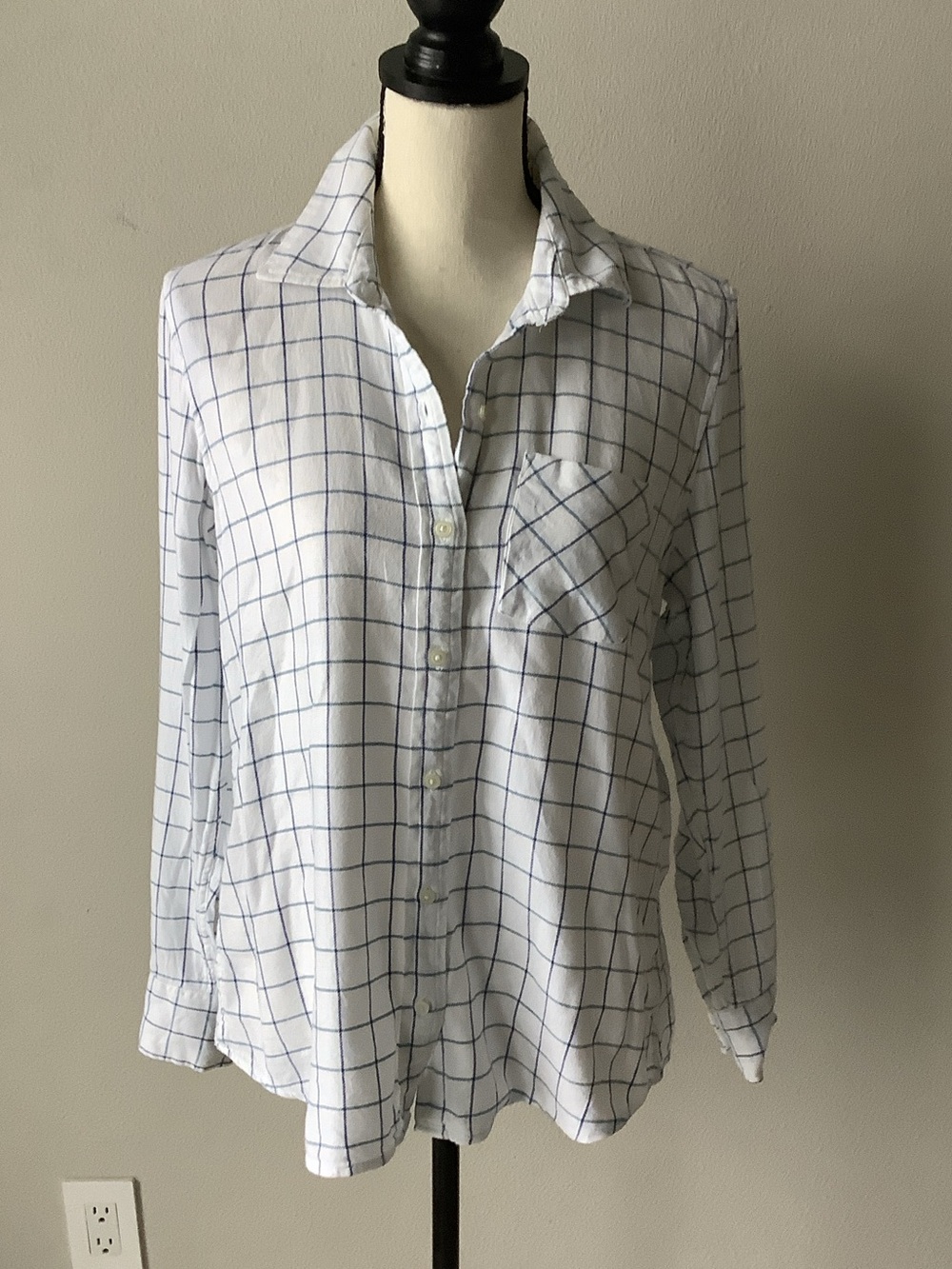 GAP Women’s Windowpane Button Down Shirt White Blue Size M